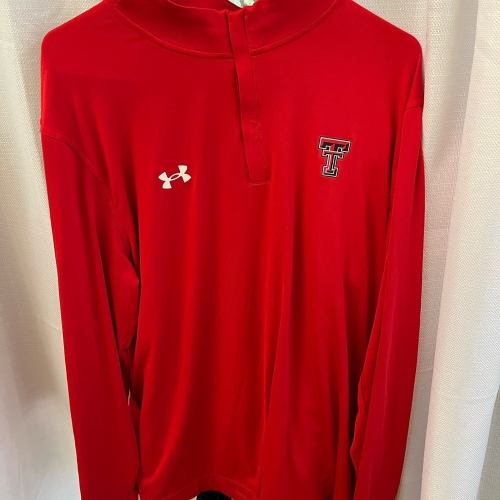 XL Under Armour Red Long Sleeve Shirt